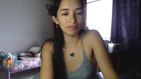 Snapshot of erina_1 chatting on 03-06-25, 05:33 erina_1 online show from 03-06-25, 05:33