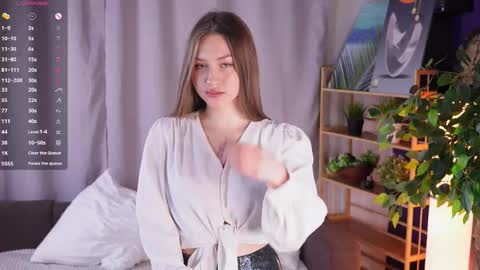 Snapshot of erleneash chatting on 10-23-25, 05:12 Mia online show from 10-23-25, 05:12