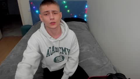 Snapshot of ermak_reborn chatting on 12-15-24, 11:20 Max online show from 12-15-24, 11:20