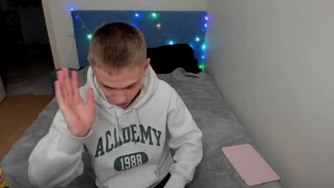 Snapshot of ermak_reborn chatting on 12-16-24, 02:25 Max online show from 12-16-24, 02:25