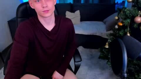 Snapshot of ermak_reborn chatting on 12-19-24, 12:13 Max online show from 12-19-24, 12:13