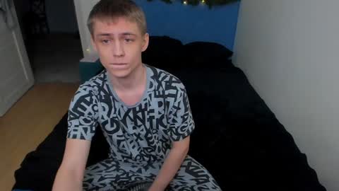 Snapshot of ermak_reborn chatting on 01-16-25, 03:23 Max online show from 01-16-25, 03:23