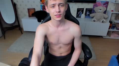 Snapshot of ermak_reborn chatting on 01-28-25, 10:02 Max online show from 01-28-25, 10:02