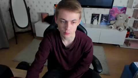 Snapshot of ermak_reborn chatting on 02-06-25, 01:27 Max online show from 02-06-25, 01:27