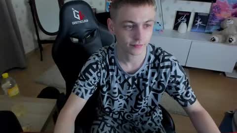 Snapshot of ermak_reborn chatting on 02-18-25, 08:03 Max online show from 02-18-25, 08:03