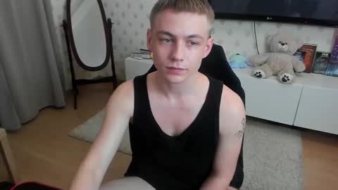 Snapshot of ermak_reborn chatting on 10-26-25, 09:21 Max online show from 10-26-25, 09:21