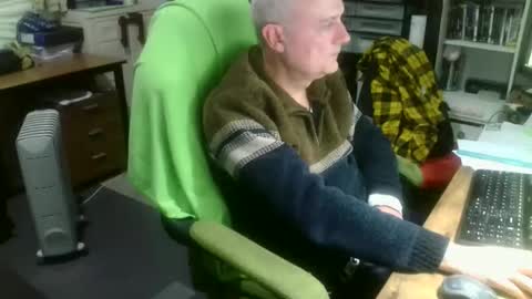 ernello online show from 10-15-25, 04:56