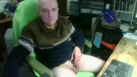 ernello online show from 10-15-25, 06:19