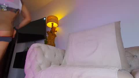 Snapshot of eros_hathor chatting on 02-06-25, 11:15 rr online show from 02-06-25, 11:15