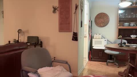 eros online show from 02-17-25, 01:58