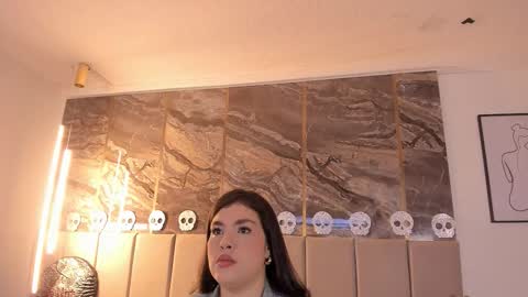 Karen online show from 10-31-25, 12:17