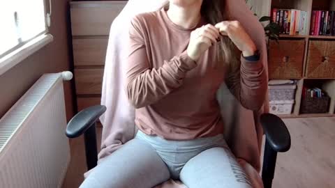 Melissa   online show from 12-10-24, 09:33