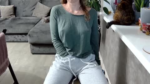 Melissa   online show from 12-13-24, 02:05