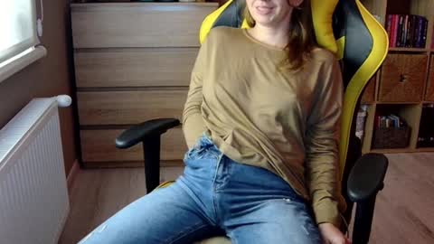 Melissa   online show from 12-22-24, 01:55