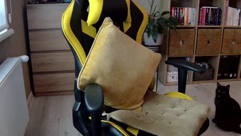 Melissa   online show from 12-24-24, 01:39