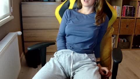 Melissa   online show from 12-25-24, 10:59