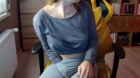 Melissa   online show from 01-01-25, 03:24