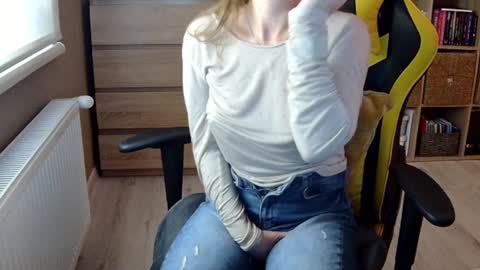 Melissa   online show from 01-11-25, 07:49