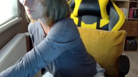 Melissa   online show from 02-02-25, 02:56