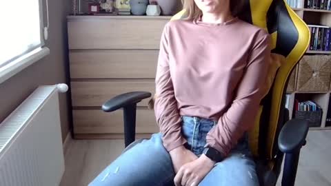 Melissa   online show from 02-08-25, 08:52