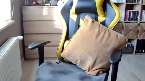 Melissa   online show from 02-10-25, 01:33