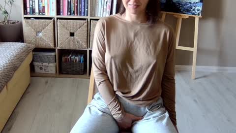 Melissa   online show from 09-28-25, 07:47