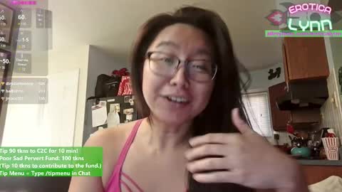 Lynn   online show from 12-05-25, 08:05