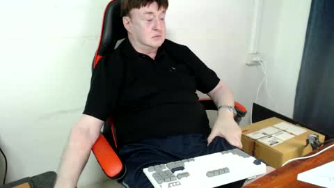 Snapshot of eroticon_6 chatting on 02-10-25, 03:24 Tom Delaney online show from 02-10-25, 03:24