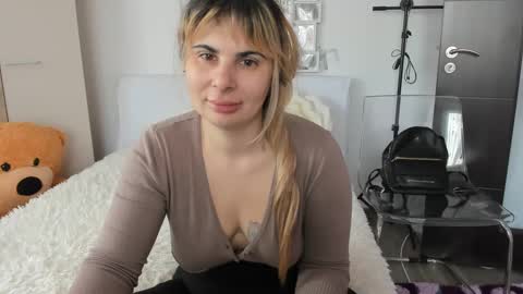 eroticsensualkitty4u online show from 02-07-25, 09:16