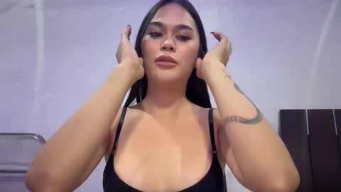 Snapshot of erotictsmonica chatting on 10-14-25, 09:15 monica online show from 10-14-25, 09:15