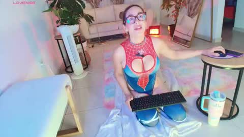 Snapshot of erotik_lady chatting on 10-13-25, 11:05 TINY online show from 10-13-25, 11:05