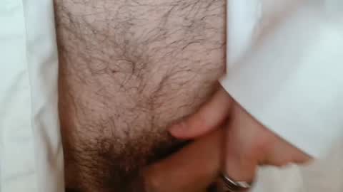 Snapshot of erzzoofr chatting on 02-25-25, 10:18 Erzzoo online show from 02-25-25, 10:18