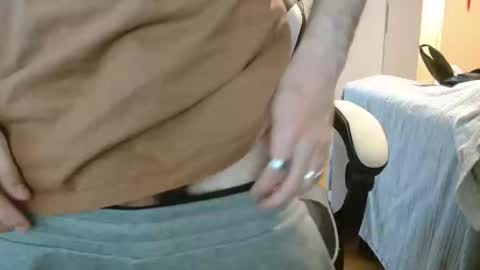 Snapshot of erzzoofr chatting on 11-09-25, 11:08 Erzzoo online show from 11-09-25, 11:08