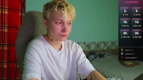 esajukyy online show from 12-17-24, 04:53