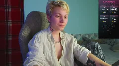 esajukyy online show from 12-20-24, 02:16