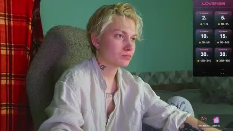 esajukyy online show from 01-12-25, 03:46