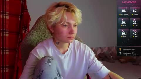 esajukyy online show from 02-12-25, 06:51