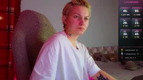 esajukyy online show from 02-15-25, 01:38