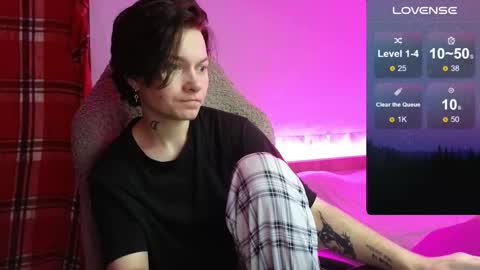 esajukyy online show from 09-28-25, 05:46