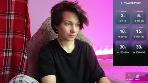 esajukyy online show from 10-14-25, 10:38