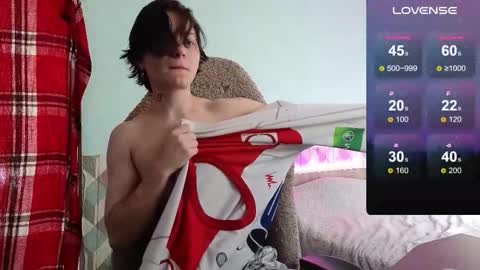 esajukyy online show from 10-18-25, 08:15