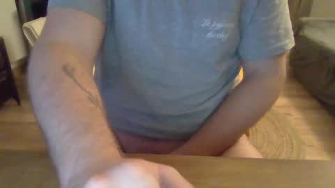 Snapshot of esclavepourfemme chatting on 01-28-25, 10:56 esclavepourfemme online show from 01-28-25, 10:56