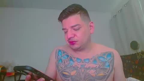 escodamus12 online show from 01-10-25, 11:39