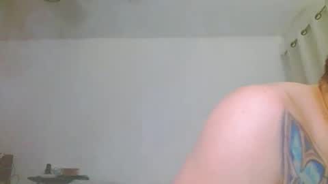 escodamus12 online show from 01-30-25, 01:55