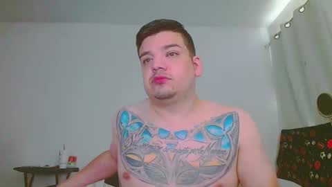 escodamus12 online show from 02-15-25, 06:44