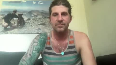 Snapshot of esinking24 chatting on 09-12-25, 08:53 esinking24 online show from 09-12-25, 08:53