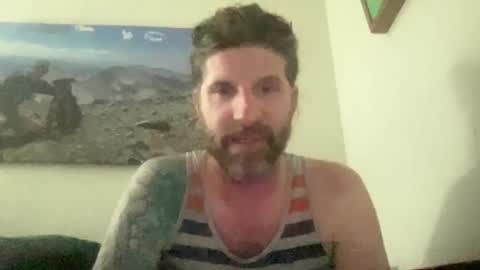 Snapshot of esinking24 chatting on 10-19-25, 02:01 esinking24 online show from 10-19-25, 02:01