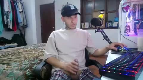 Esteban online show from 12-24-24, 05:38