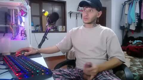 Esteban online show from 12-29-24, 05:01