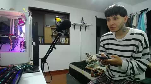 Esteban online show from 01-03-25, 04:11